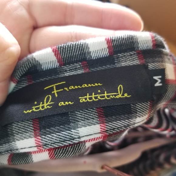 Frananna with an attitude Fannel Side cut out top - Picture 7 of 13